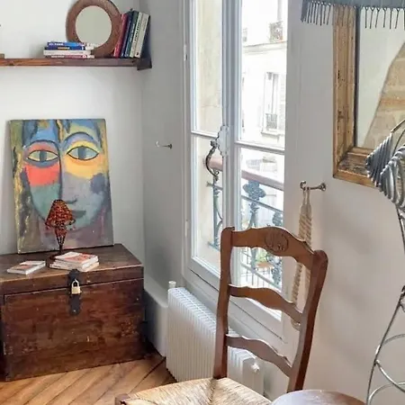 Montmartre Soulful Париж