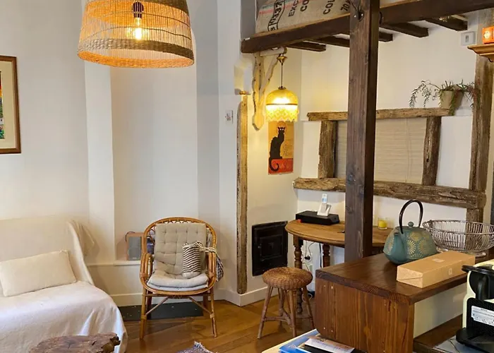 Montmartre Soulful Apartment *